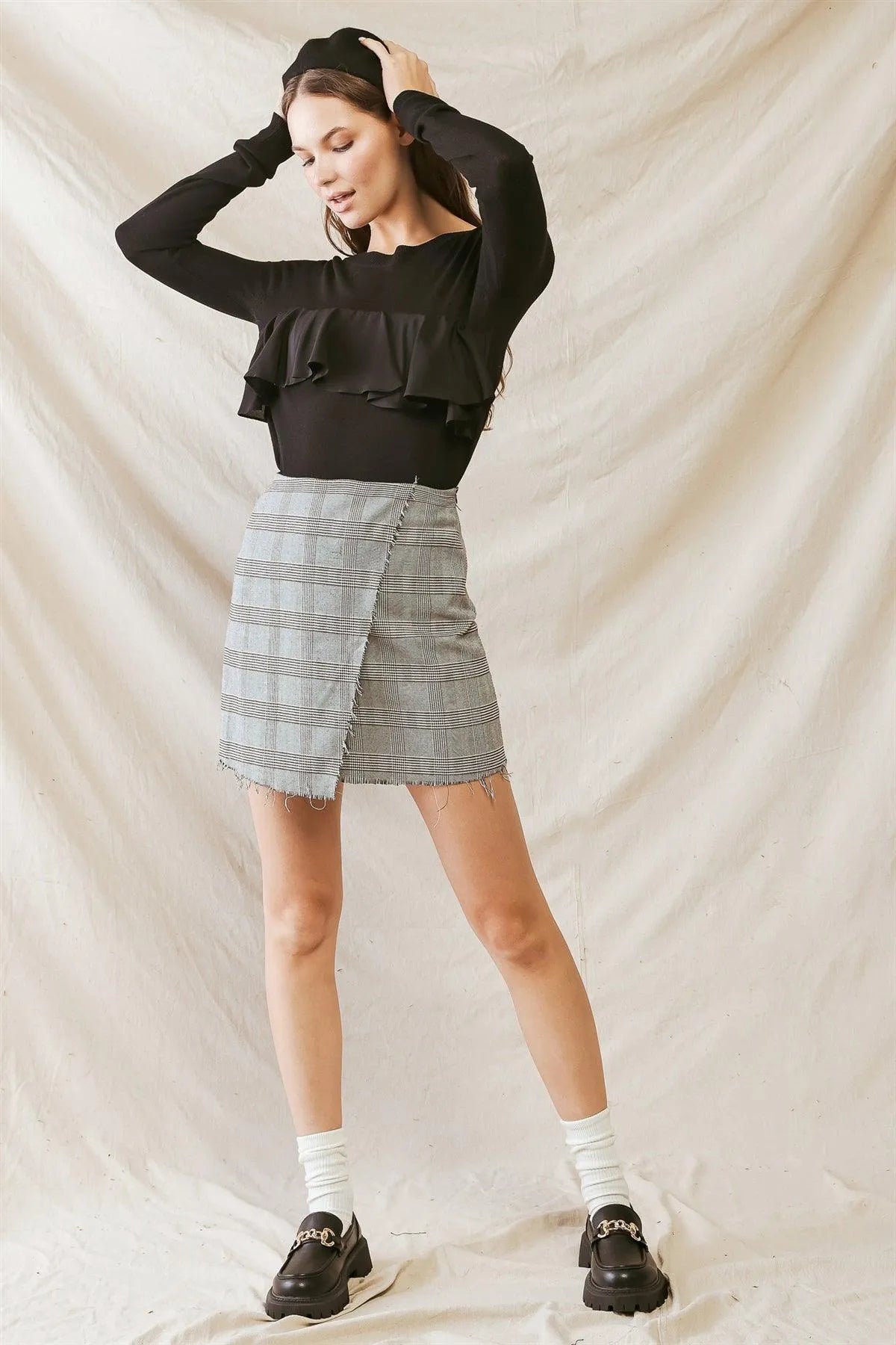 Black Front Flare Detail Long Sleeve Top /3-2-1