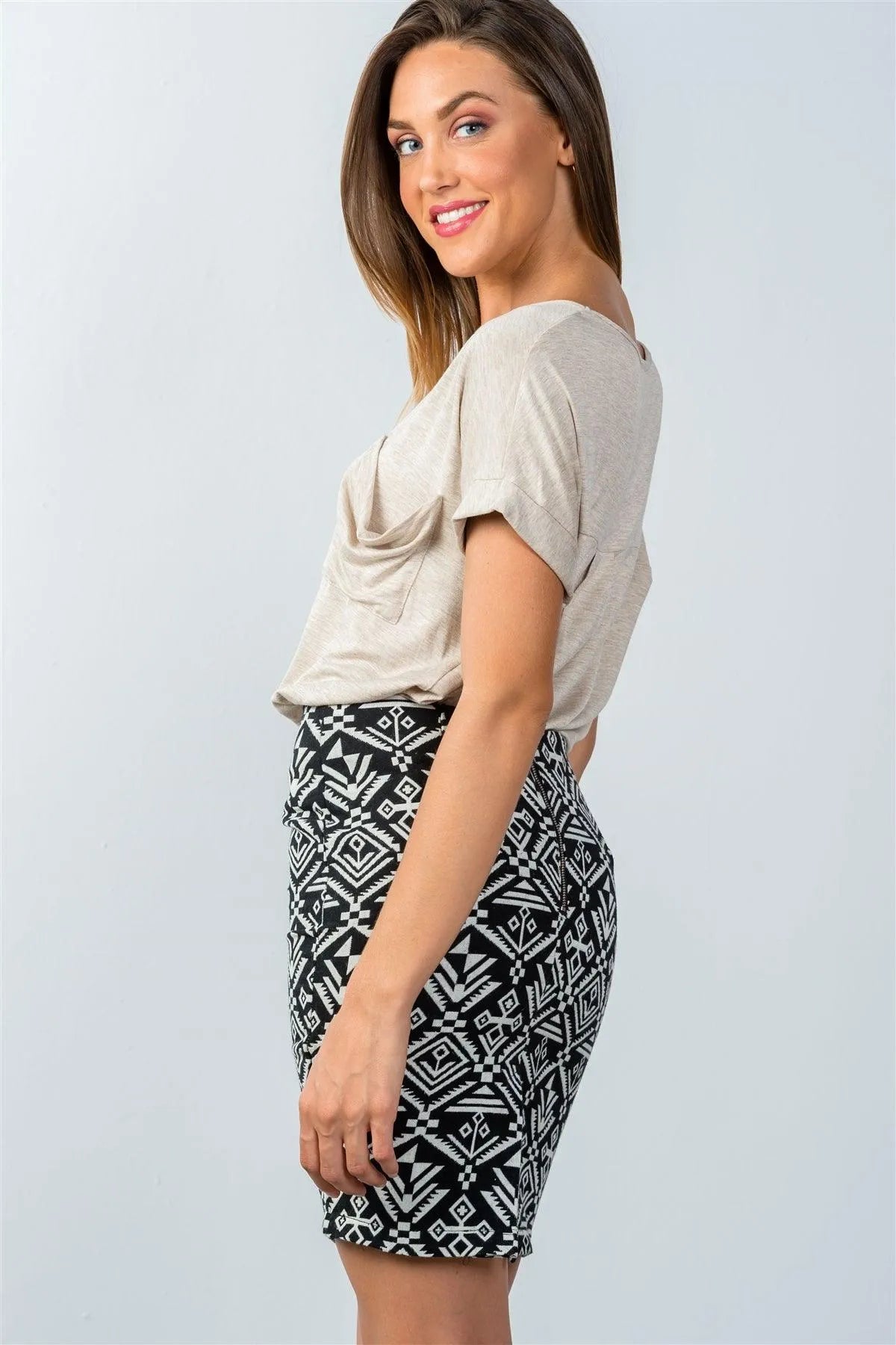 Black and Ivory Geometric Mini Skirt / 3-4