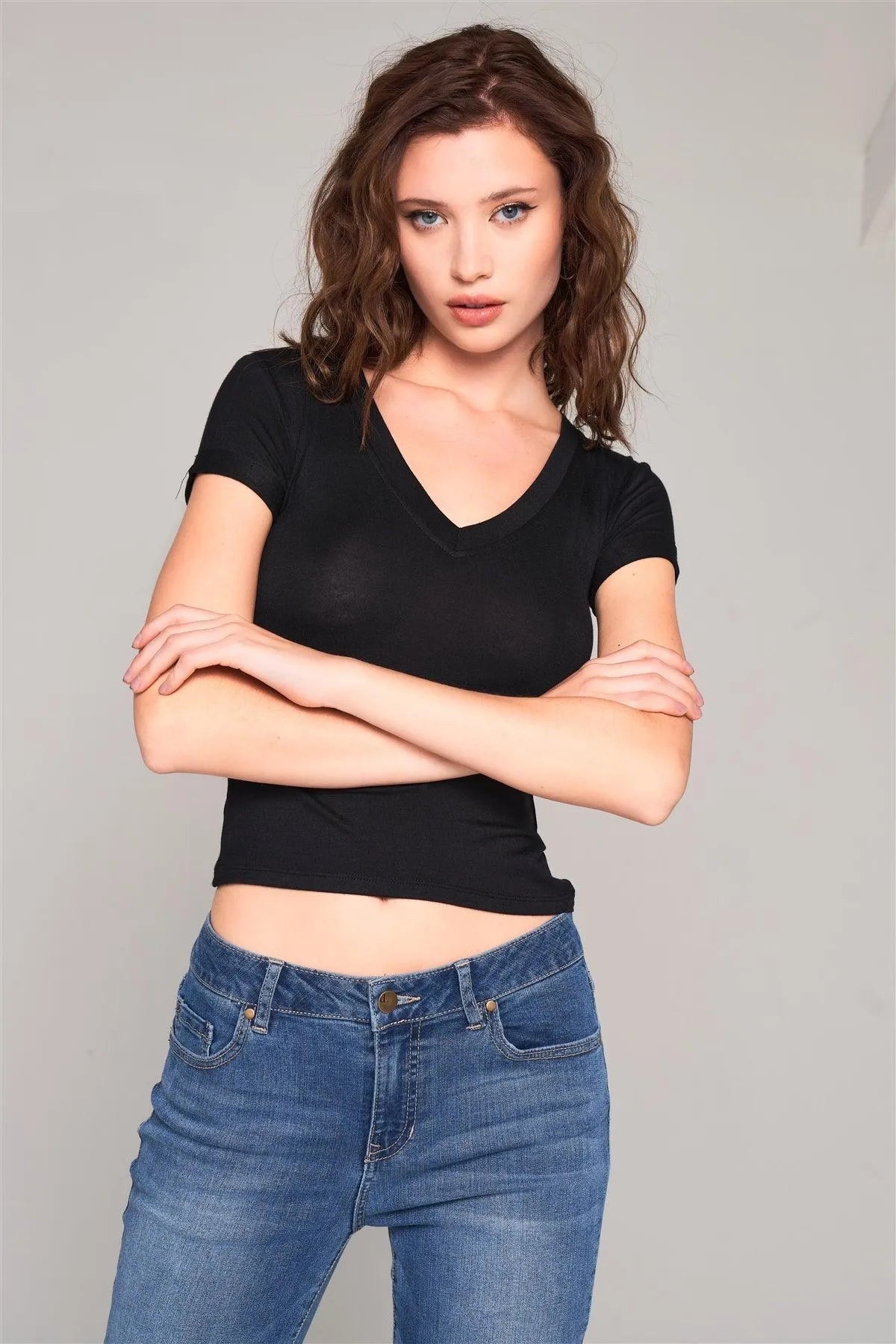 Black Basic Short Sleeve V-Neck Fitted Tee /2-2-2