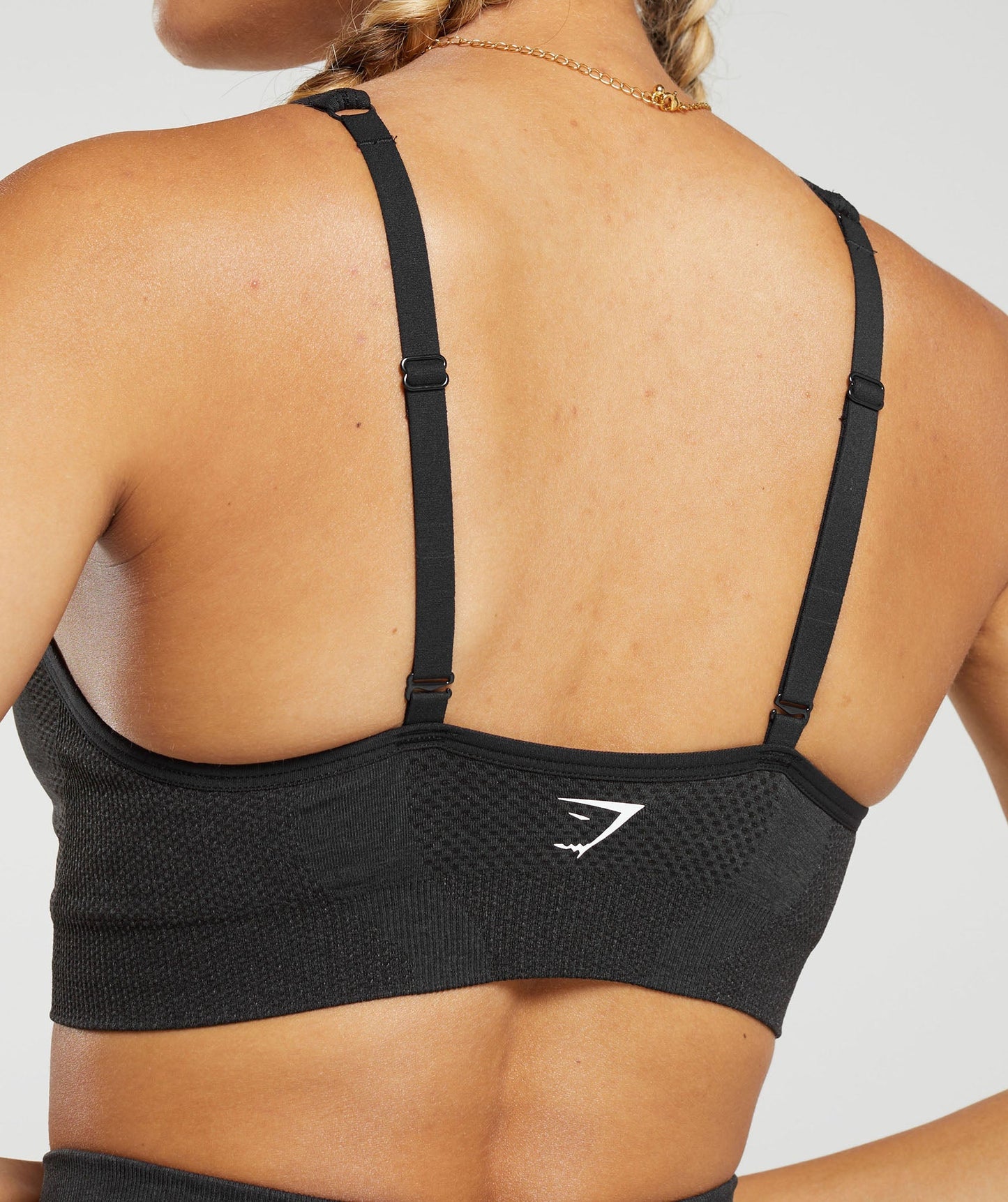 Gymshark Vital Seamless 2.0 V Neck Sports Bra - Black Marl