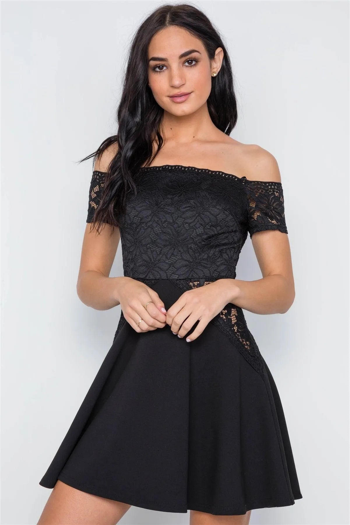 Black Floral Lace Off-The-Shoulder Skater Mini Dress /2-2-2