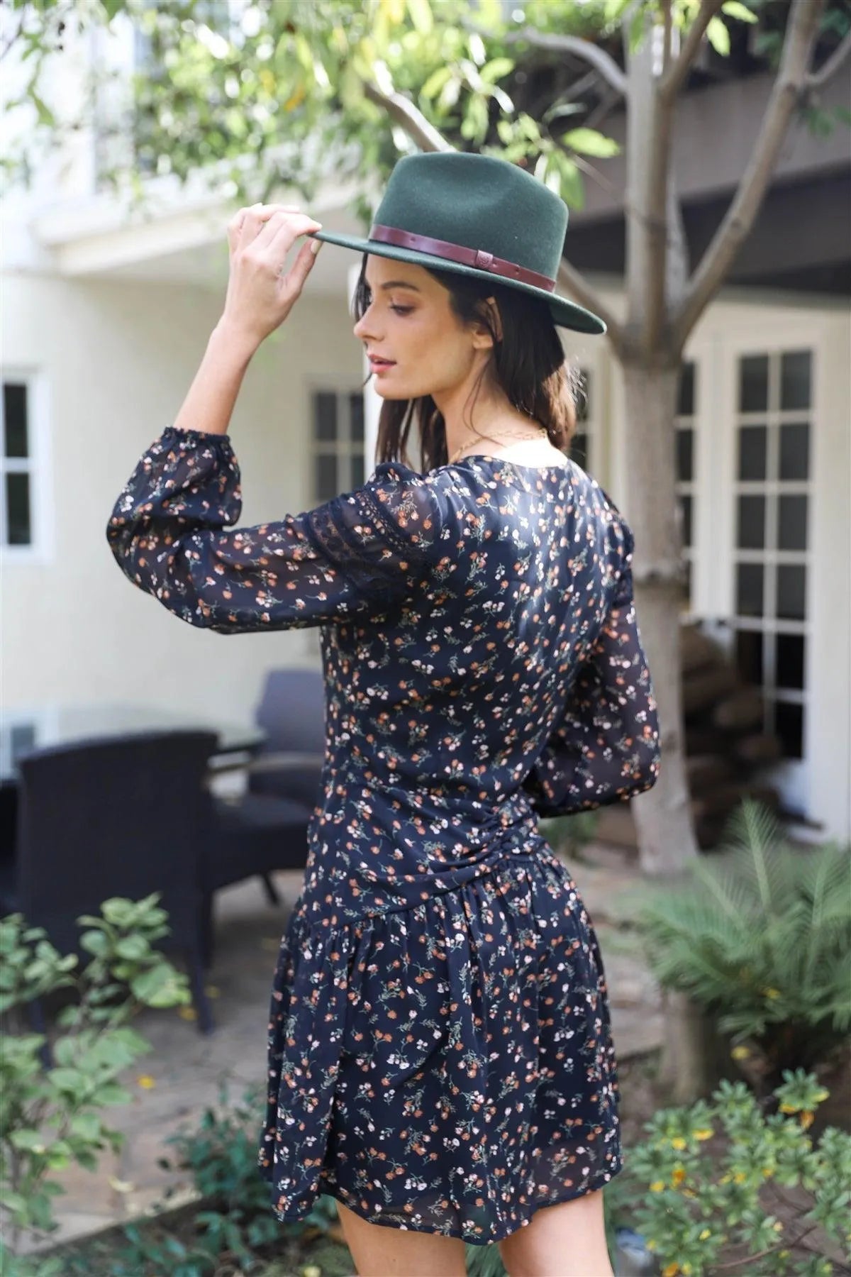 Black Floral Print Lace Trim Ruched Waist Details Mini Dress /1-2-2