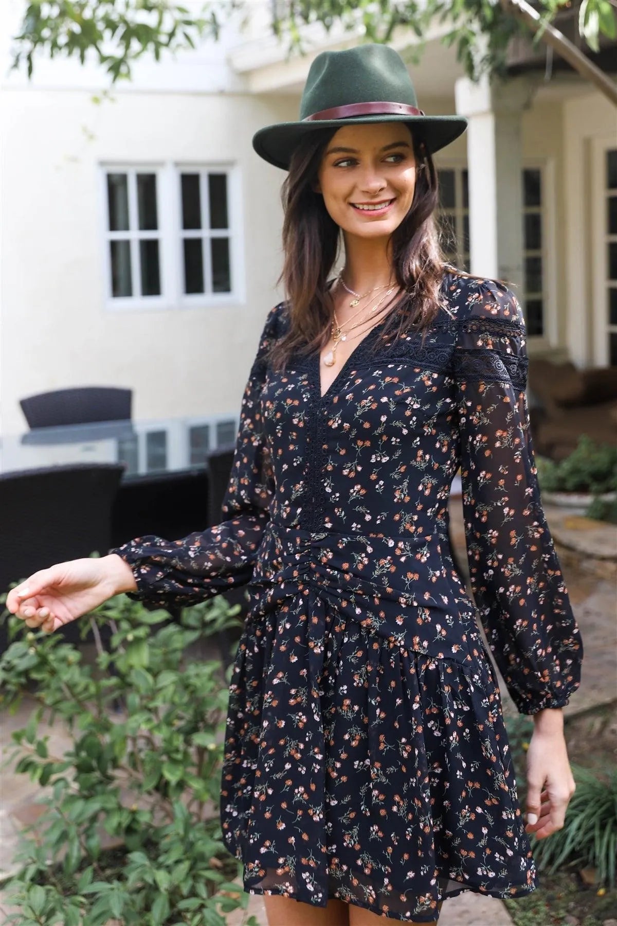 Black Floral Print Lace Trim Ruched Waist Details Mini Dress /1-2-2-1