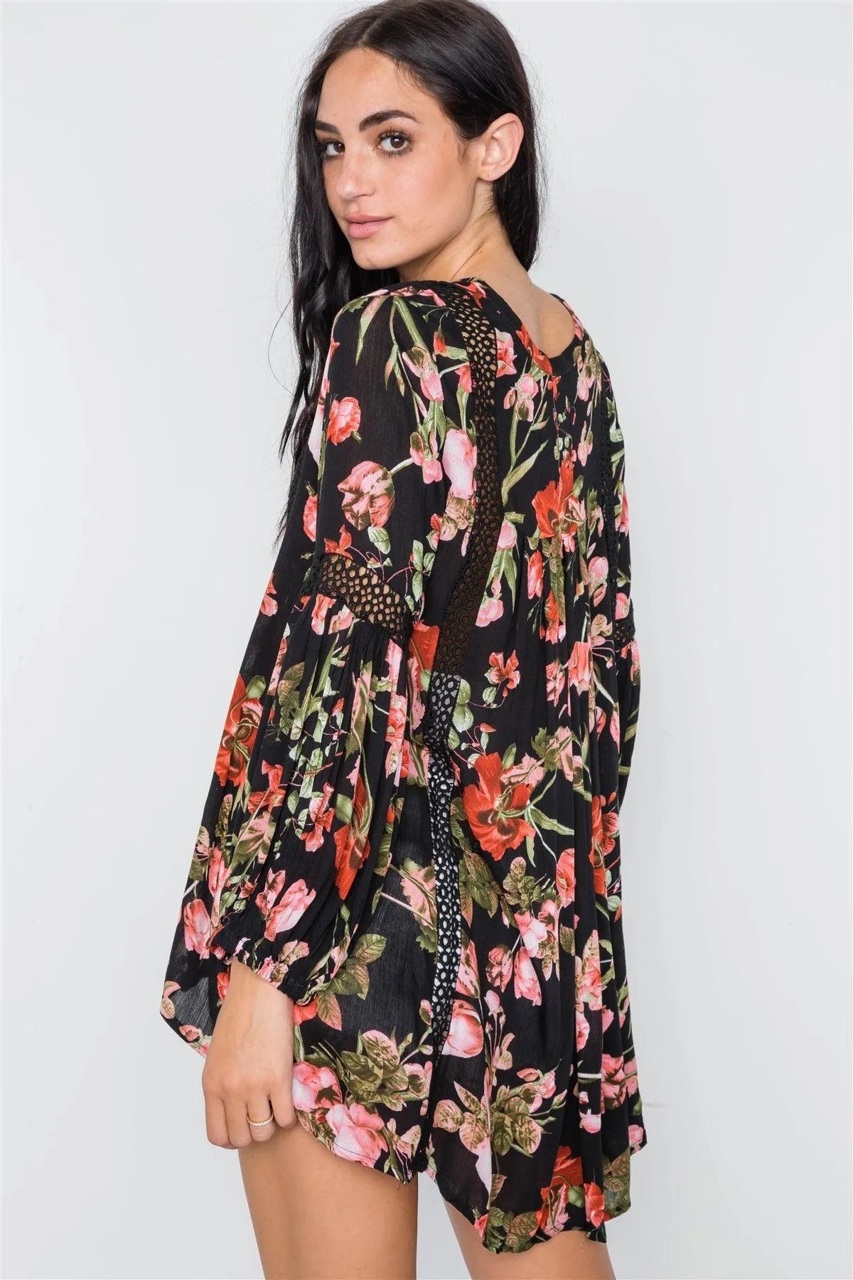 Black Floral V-Neck High Low Crochet Trim /1-3-2-1