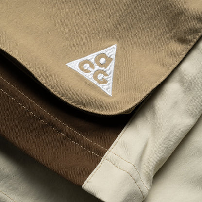 Nike ACG Smith Summit Cargo Shorts - Light Khaki/Parachute Beige