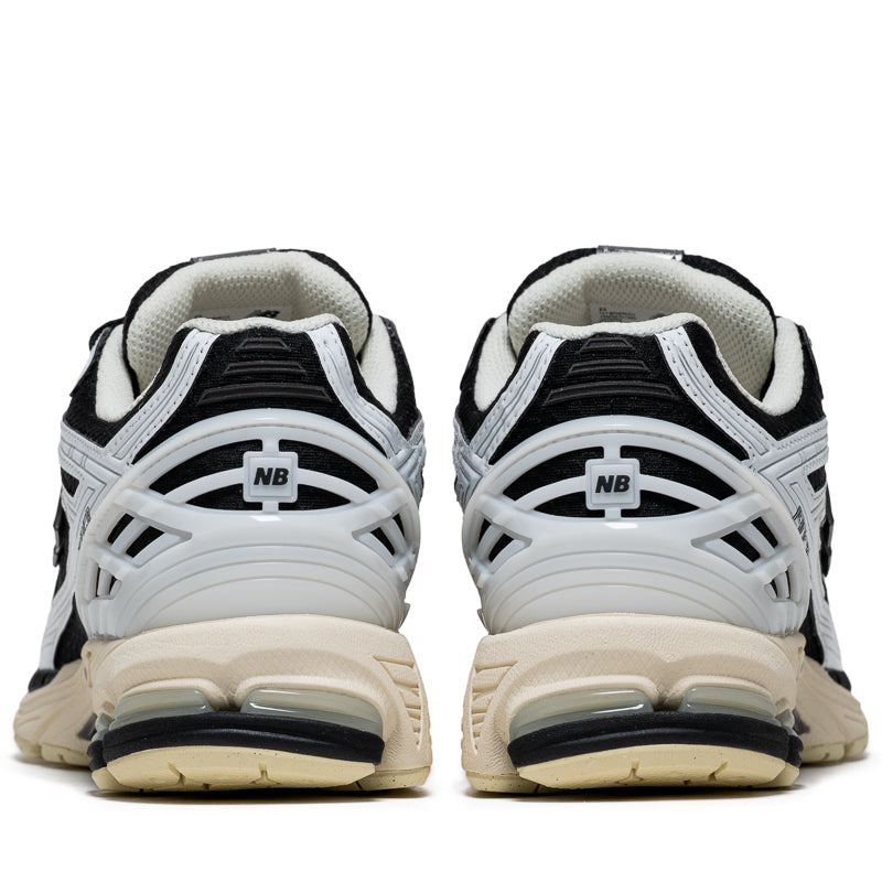 New Balance 1906R - White/Black Metallic