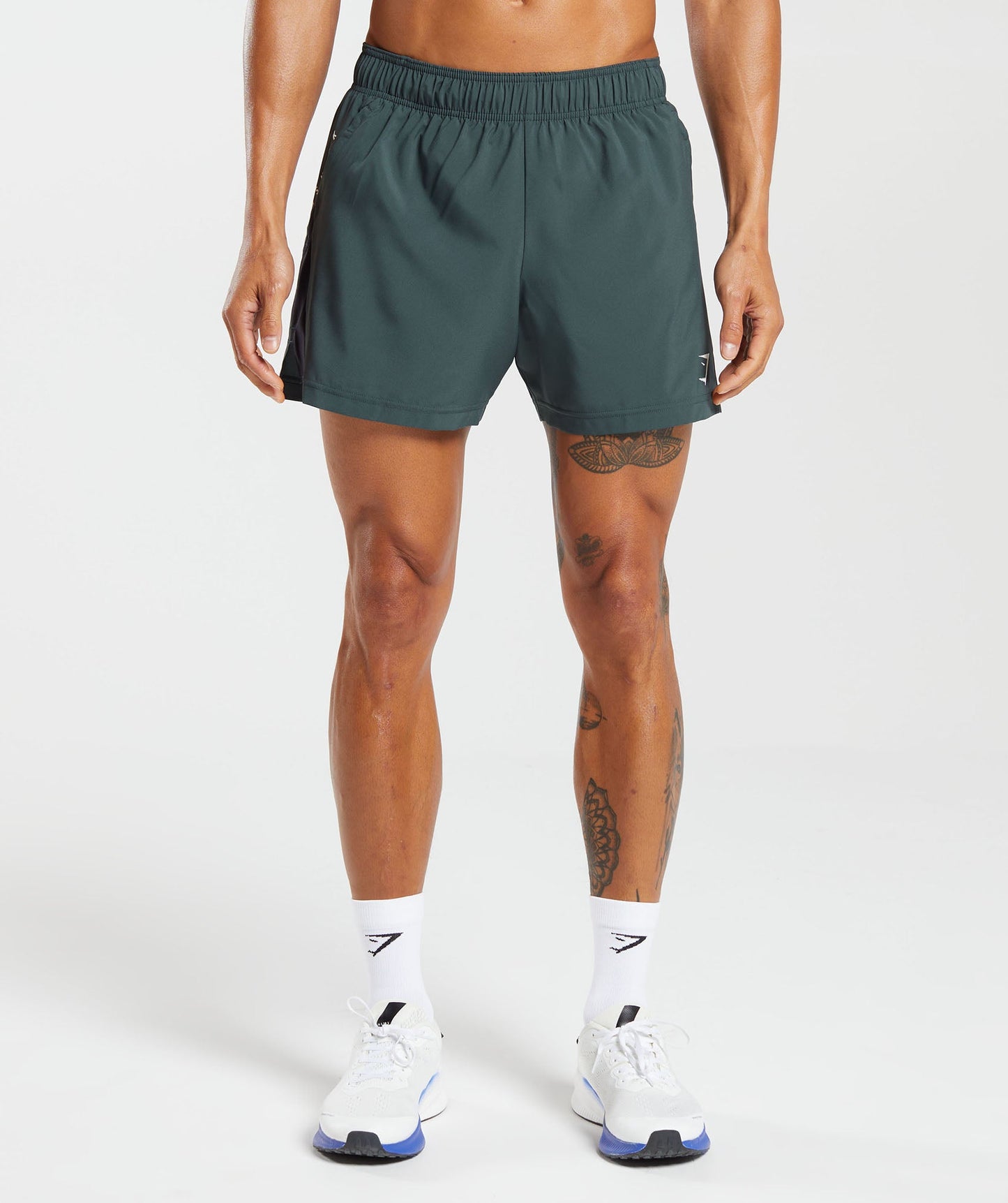 Gymshark Sport 5" Shorts - Fog Green/Black