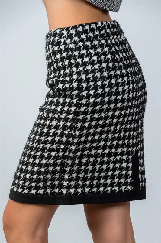 Black And White Houndstooth Mini Skirt / 2-2-2