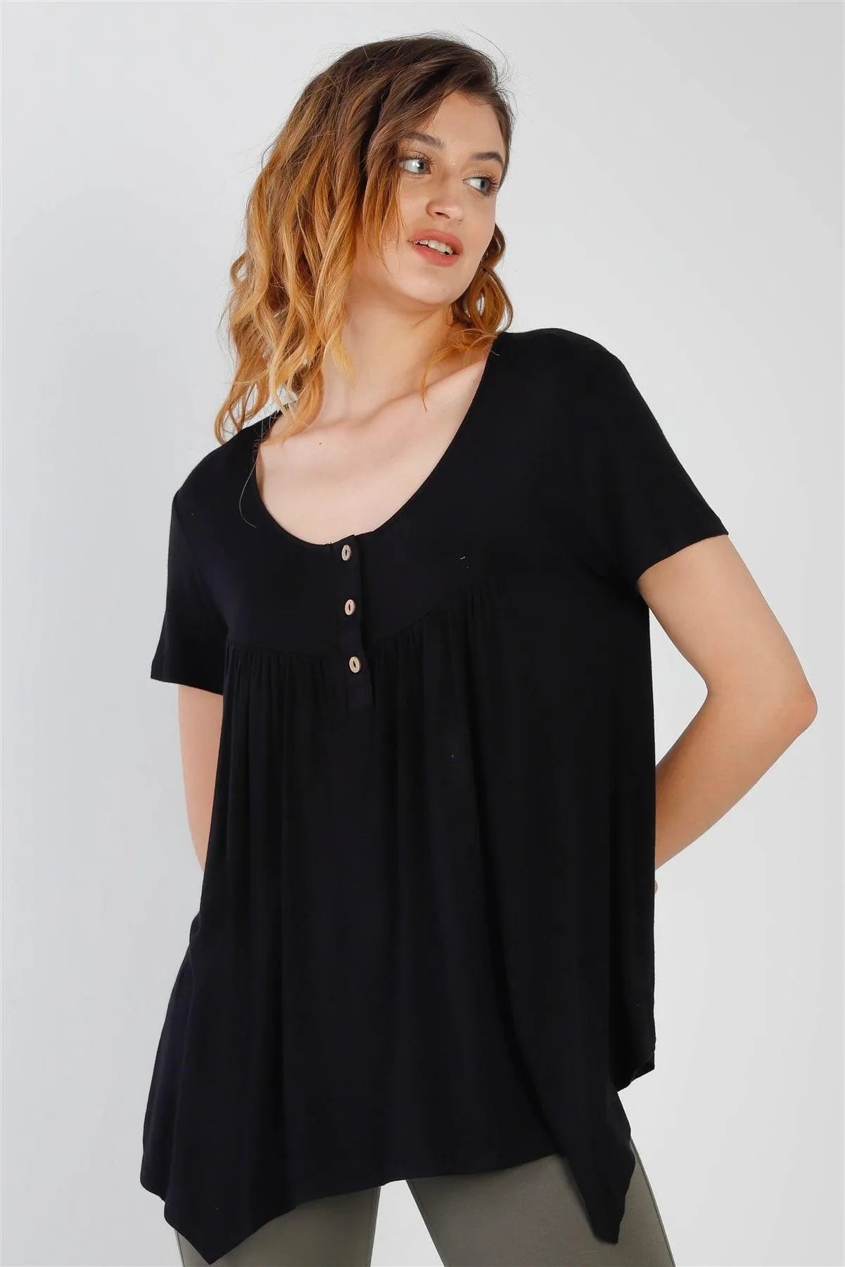 Black Button Up Detail Handkerchief Hem Short Sleeve Top /1-2-2-1