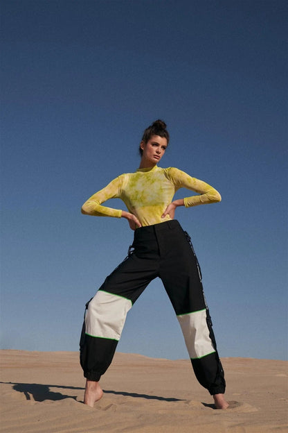 Black High Waist Print Side Trim Utility Buckle Detail Parachute Racetrack Cargo Pants /2-2-2