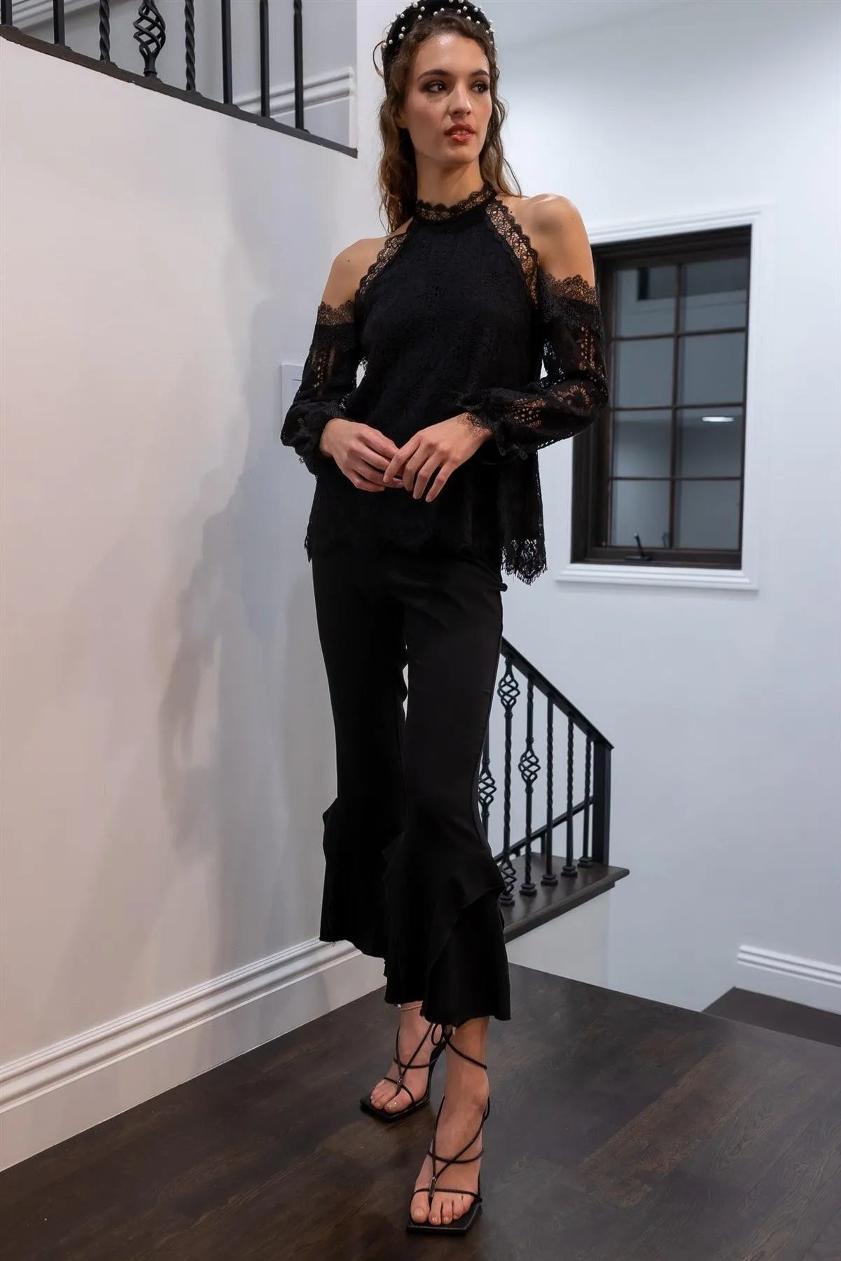 Black Floral Embroidered Lace Trim Collared Off-The-Shoulder Top /1-2-2-1