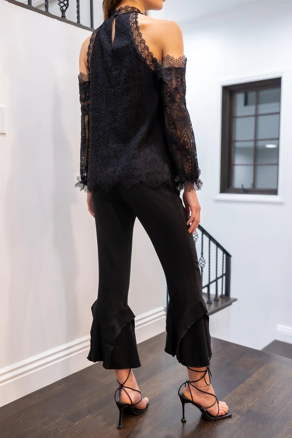 Black Floral Embroidered Lace Trim Collared Off-The-Shoulder Top /1-2-2-1