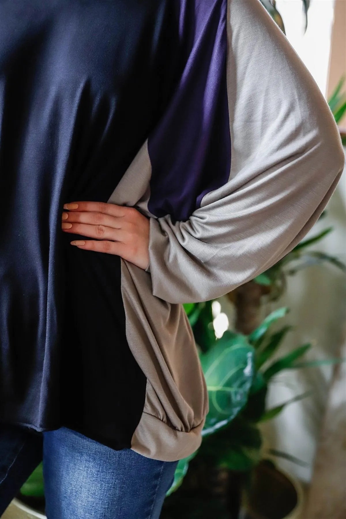 Black & Purple Colorblock Dolman Sleeve Oversized Top /2-2-2